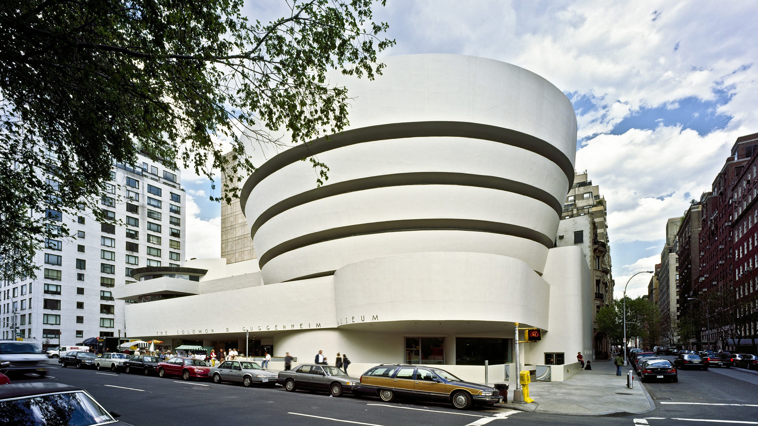 https://www.guggenheim.org/wp-content/uploads/2016/05/architecture-srgm-exterior-heald-no-date-web-resized.jpg