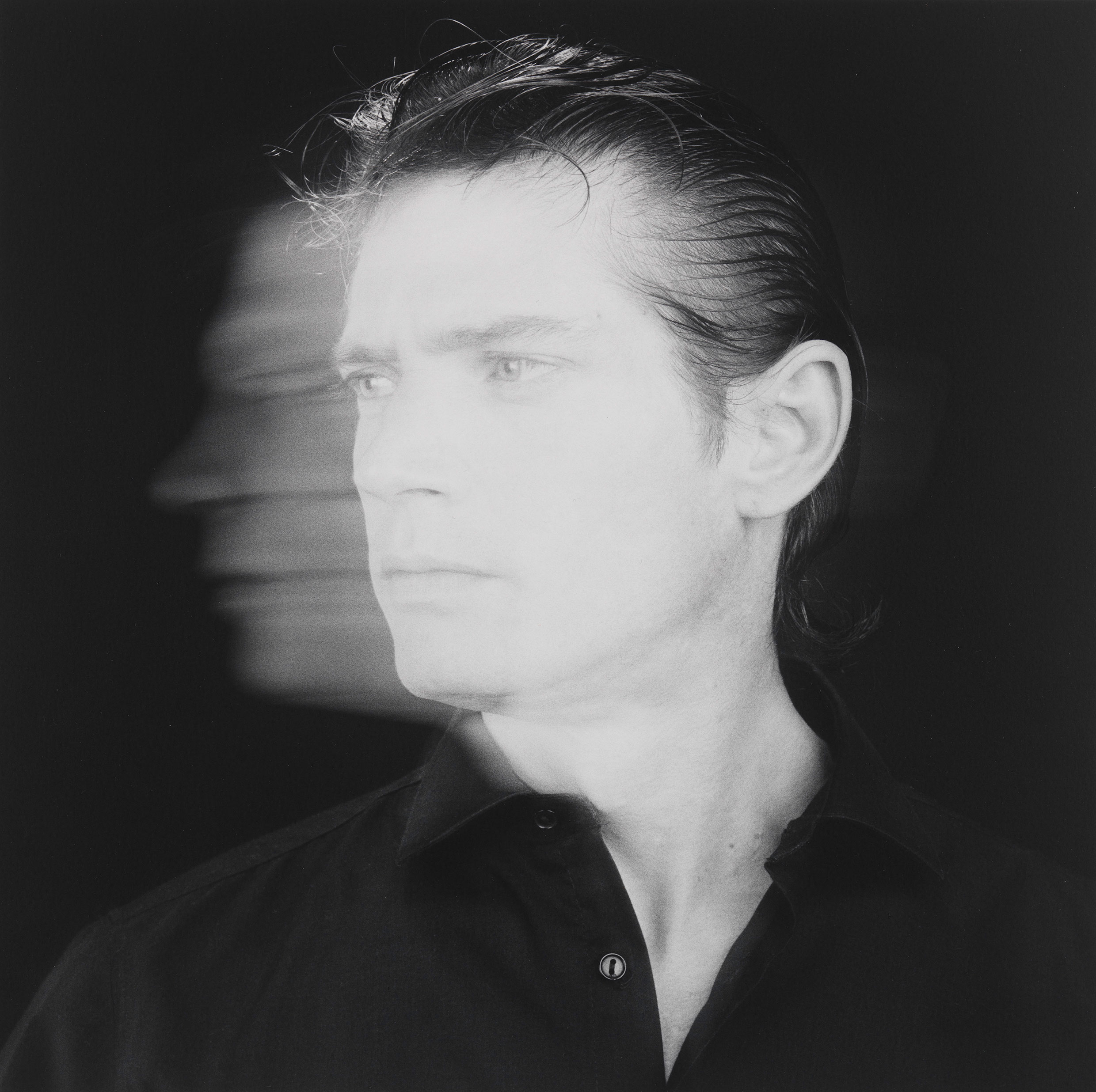 Robert Mapplethorpe, Self Portrait, 1985. Gelatin silver print, 38.7 x 40.5 cm. Solomon R. Guggenheim Museum, New York. Gift, The Robert Mapplethorpe Foundation 96.4372 © Robert Mapplethorpe Foundation. Used by permission
